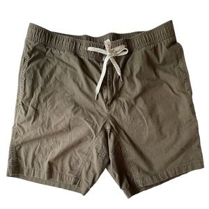 Mens Vuori Hiking Tactical Shorts, Large, 8” Inseam